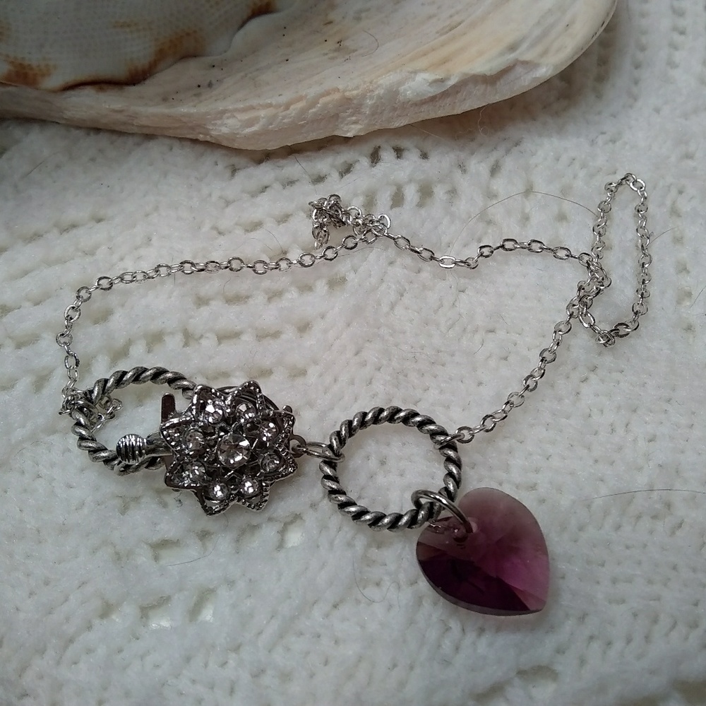 SALE!!! Simplicity Heart" Choker